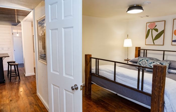 Historical Lakefront Lux 2 Bed Eureka Beaver Lodge
