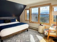 Sauna, Hot Tub, Game Room & Mountain Views - 4-Star