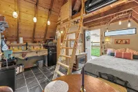 Tiny House at Wishing Creek - WiFi