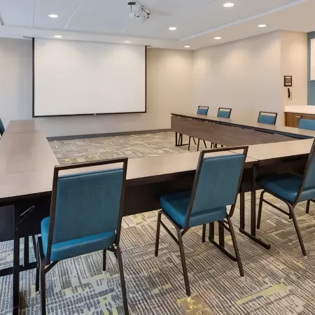 Hampton Inn & Suites by Hilton Richmond Short Pump Отели в г. Три Чопт