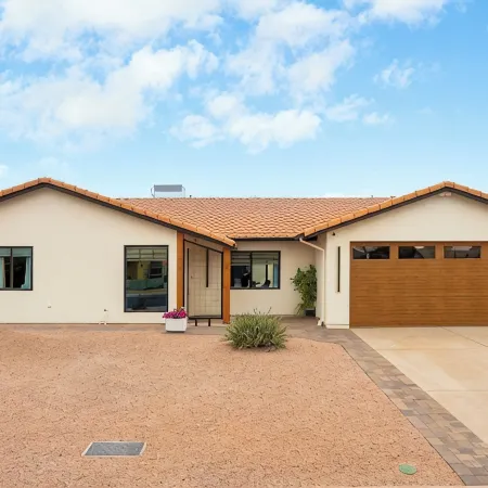 Sexy Boutique Estate in Fun Size - Swank Chill Vibe - Mill Ave - Spring Training