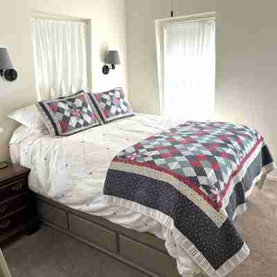 Mendocino Village Water Tower - Ocean & Garden Views Rooms