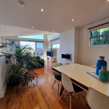 Stylish townhouse in prime location Dromana