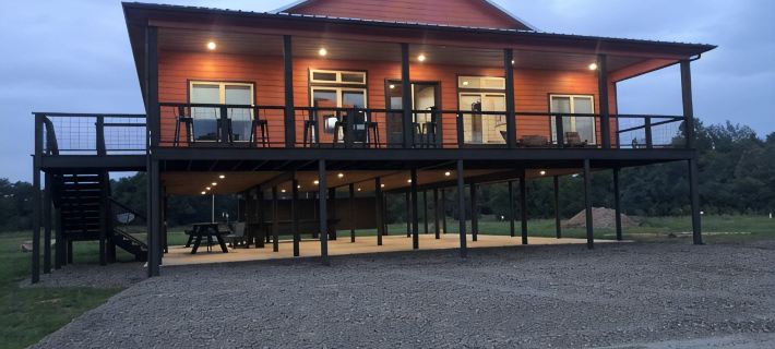Time For Livin…just a few steps from the Caddo River Hôtels à&nbsp;: Comte de Pike