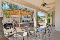 Walk to State Farm Stadium & Westgate Family Home - Boutique