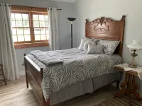 Cozy apartment that’s conveniently located just on the edge of town. - Wifi