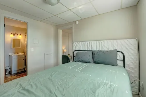 Hell's Kitchen, Apt #11-Bedroom Apartment Just a Short Walk to Hershey Theatre - Homestays
