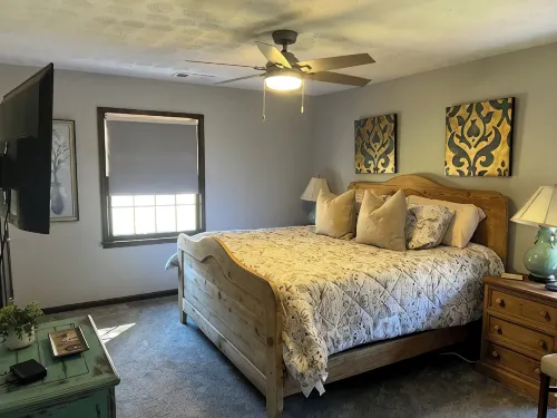 LakePoint Sports Cartersville Bunkhouse - 3-Star