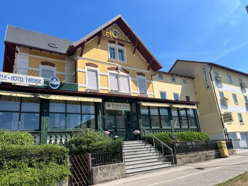 範塔斯飯店 - 停車場