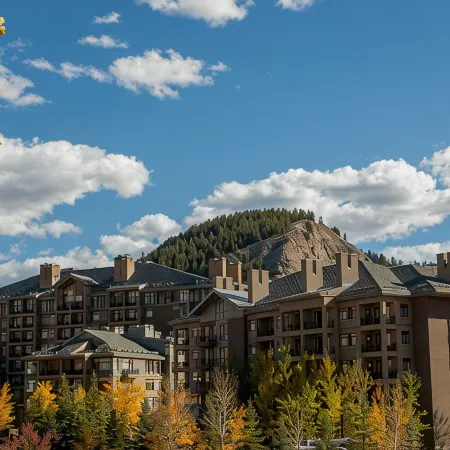 Luxury Westin Resort and Spa Ski-in/out, sleeps 8, Mountain Views