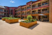 Downtown Mountain View Condo- 2 Blocks to Main St - breakfast