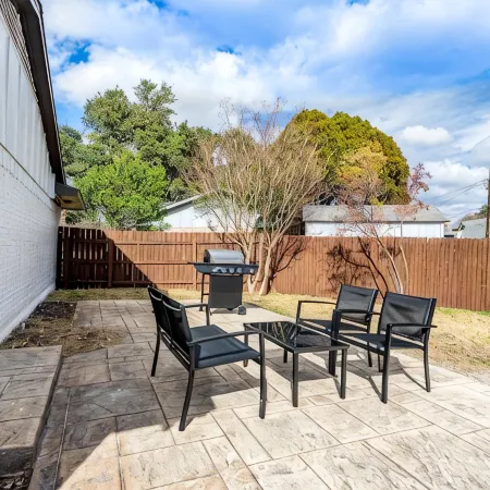 NEW! Gorgeous recently remodeled 4-bedroom spacious home with a Heated Pool .