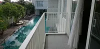 Paragon Hotel Seminyak - Pemandangan Pantai