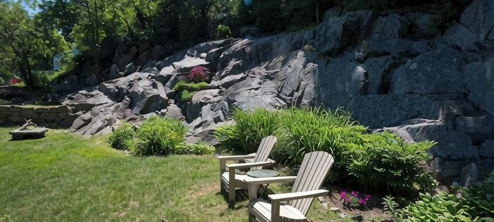 Stroll to SeaView/Beach; Great Yard Hotels in Gloucester
