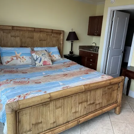 3/4bd 3Ba 1st&2 Fl  Townhouse sleeps10 w/ Dolphin Views ,Boating, Tennis,Fishing