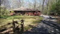 A sanctuary just 15 minutes from Detroit - ห้องครัว