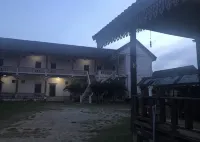 Khamphoumy Guesthouse - 3 звезды