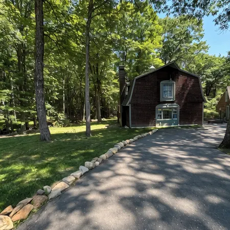 Snow Blanket Barn - Cozy 3Br Family Retreat in Gardner, MA