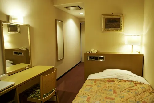Kawagoe Yuyu Land Hotel Sanko - parking