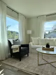 Cozy Newly Remodeled Cottage Minutes from Ferry! Peaceful Retreat! - Wifi