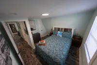 Premier, modern, fully renovated, Beach home...stroll to the beach in 3 minutes! - Parvekkeita