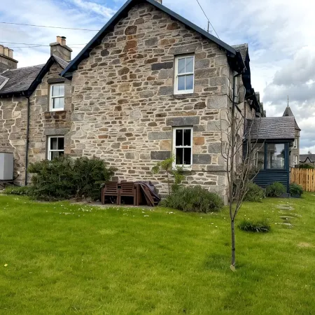 Tigh na Sithe, Traditional Victorian Villa