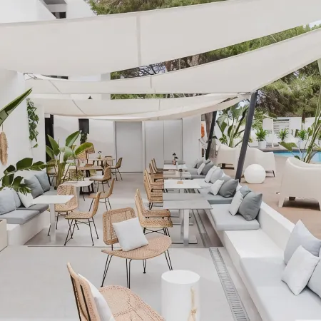 Apartamentos Es Pujols - Emar Hotels