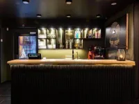 Glass Resort - bar
