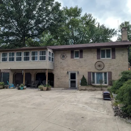 Lakeside Acres at Berlin Lake, OH - 4 Bedroom/3 Bath with separable studio apt