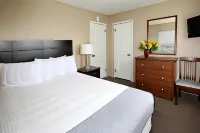 Aquarius Oceanfront Inn - 3-Star