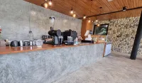 La Levée Resort - breakfast