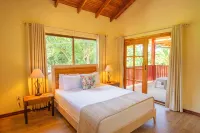 Villa Del Sol, steps to Dominical Beach with Private Pool! - 2-Star