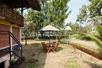 Mlejit Villa Cipanas - Villas