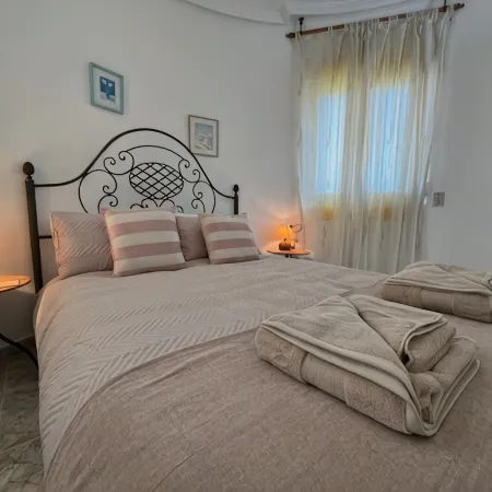 Detached villa with private pool, perfect for families and close to the beach