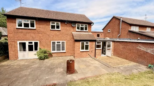 Duxford Spacious 4BR Home near IWM Duxford Aviation - Pensions