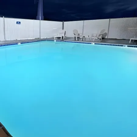 Nampa Inn & Suites