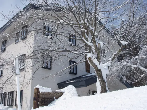 Glacier Hotel - Kaplıcalı