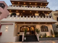 Velora Inn By Manora - parking