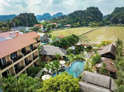 La Lua Resort Ninh Binh - Pools