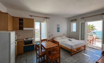 Agnadi Syros Beachfront Studios & Rooms