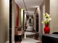 10 Keys Milano Hotels in Milan