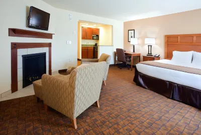 Holiday Inn Express & Suites Mount Airy