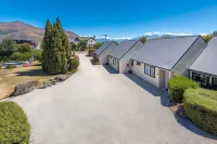 Manuka Crescent Motel Hotels in Wanaka