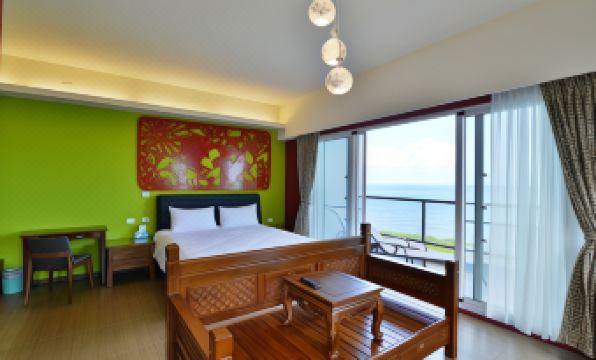 Whitecaps Hostel