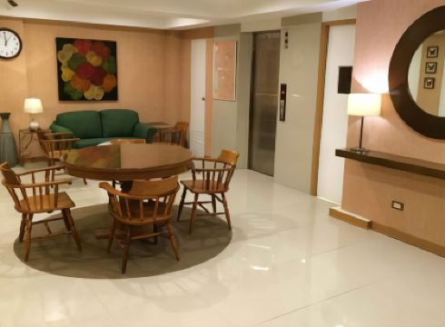 Stone House Hotel Pasay