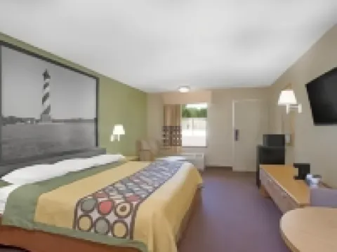 Super 8 by Wyndham Dunn Hotels in Dunn