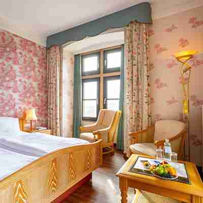 Hotel Burg Staufenberg Rooms