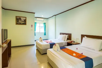 Khunyuw Hotel