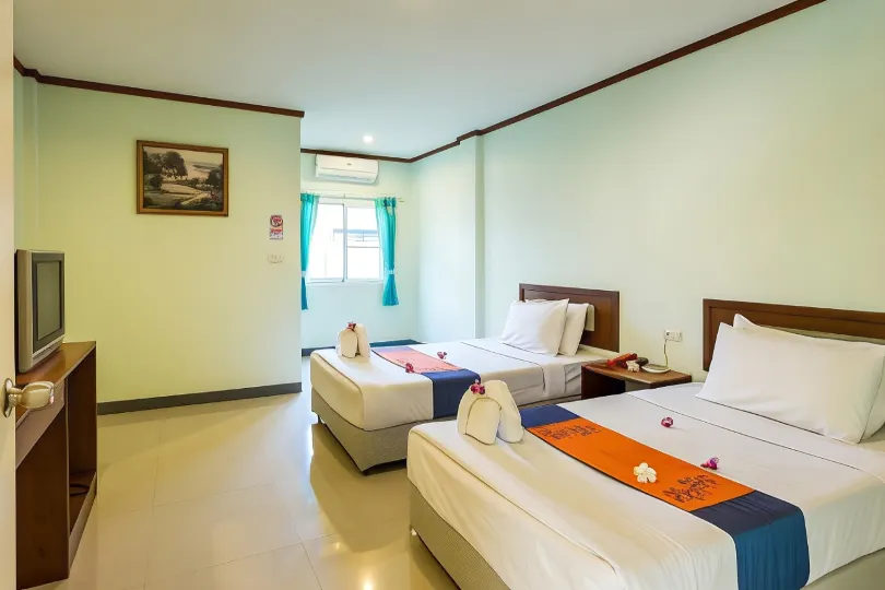 Khunyuw Hotel