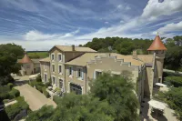 Château les Carrasses Hotels in Argeliers